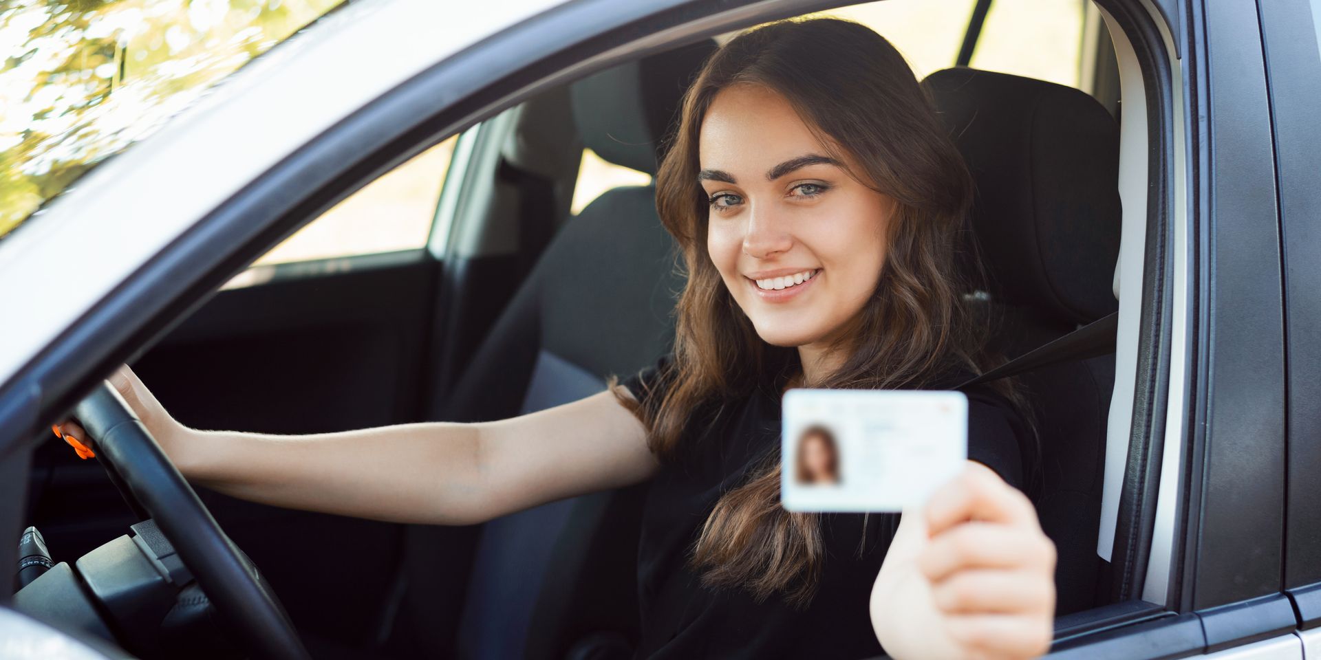 Reimbursement of the theoretical exam required for a driving license